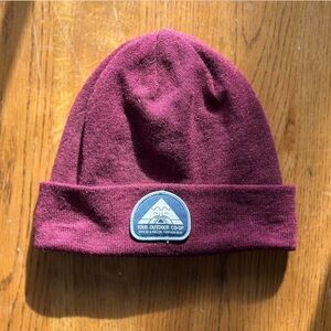 REI Co-op Burgundy/Maroon Knit Beanie with Patch